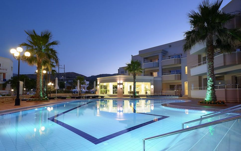 สระว่ายน้ำ รูปภาพ