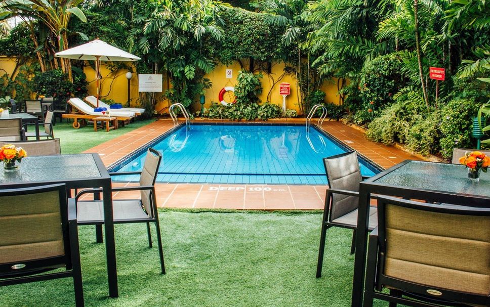 สระว่ายน้ำ รูปภาพ