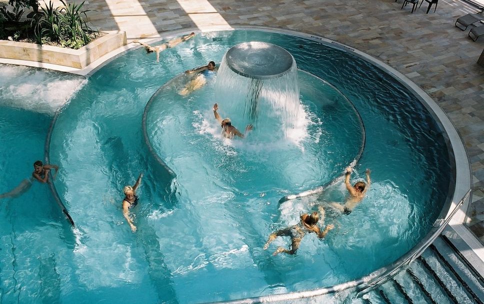 สระว่ายน้ำ รูปภาพ