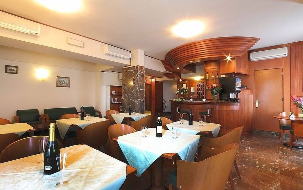 ร้านอาหาร รูปภาพ