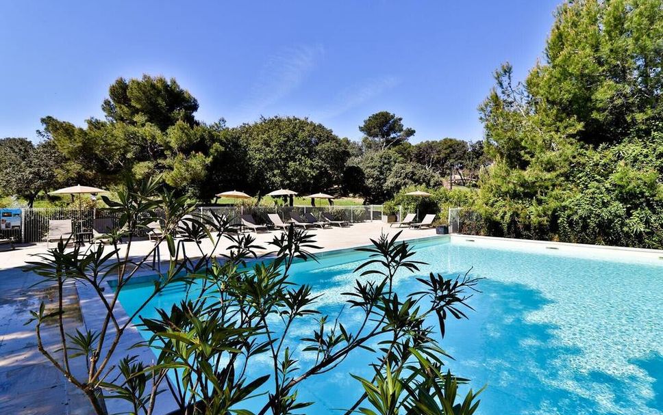 สระว่ายน้ำ รูปภาพ