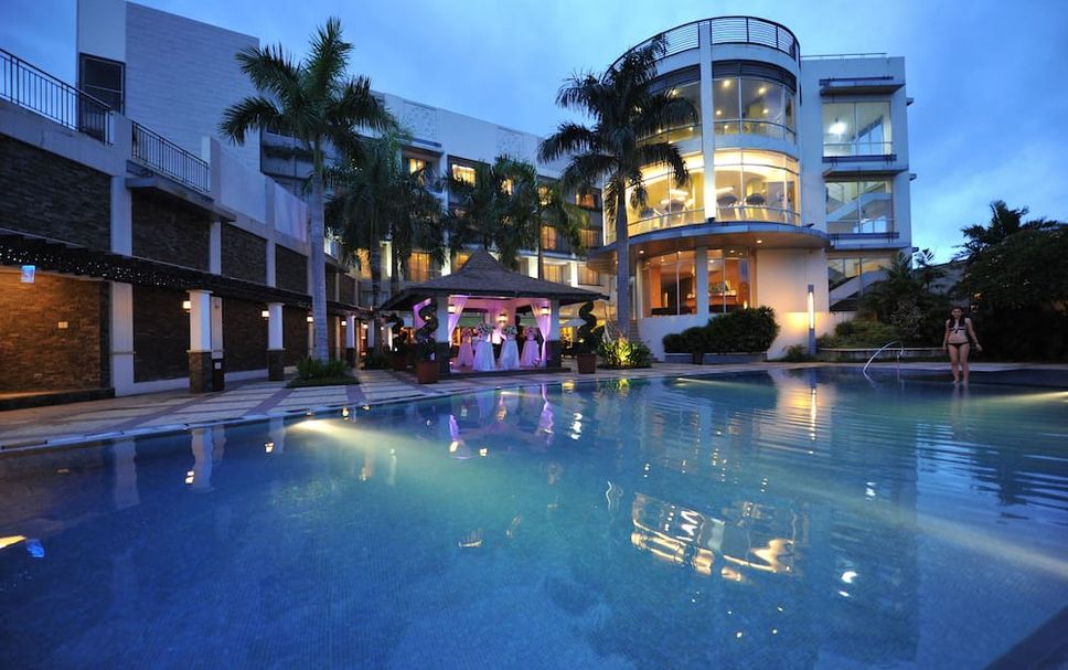 สระว่ายน้ำ รูปภาพ