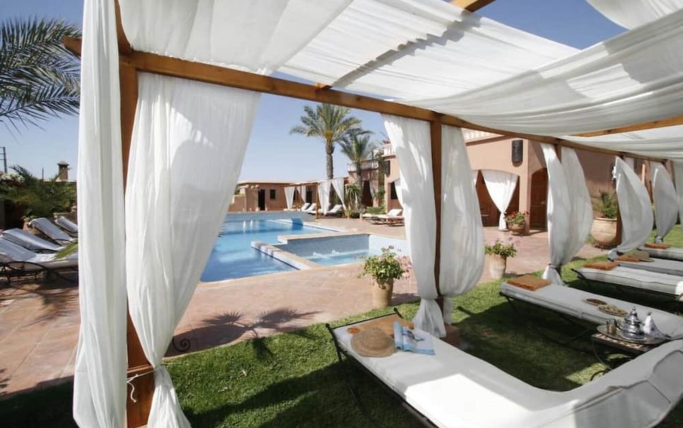 สระว่ายน้ำ รูปภาพ