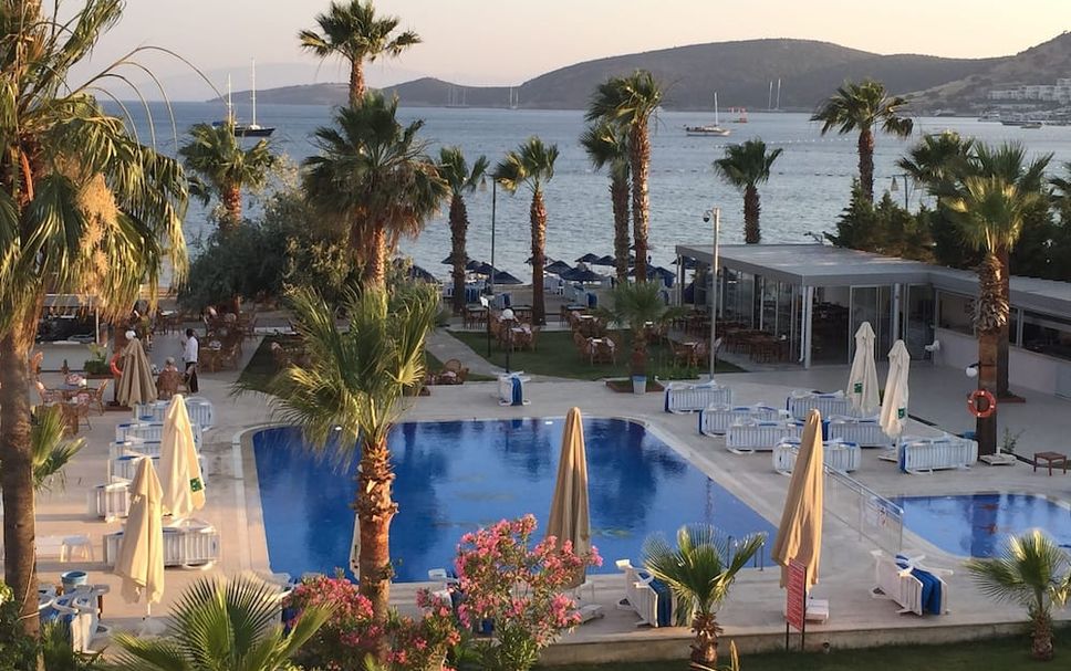 สระว่ายน้ำ รูปภาพ