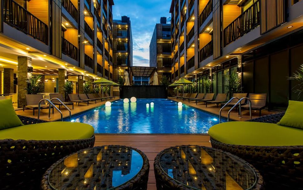 สระว่ายน้ำ รูปภาพ