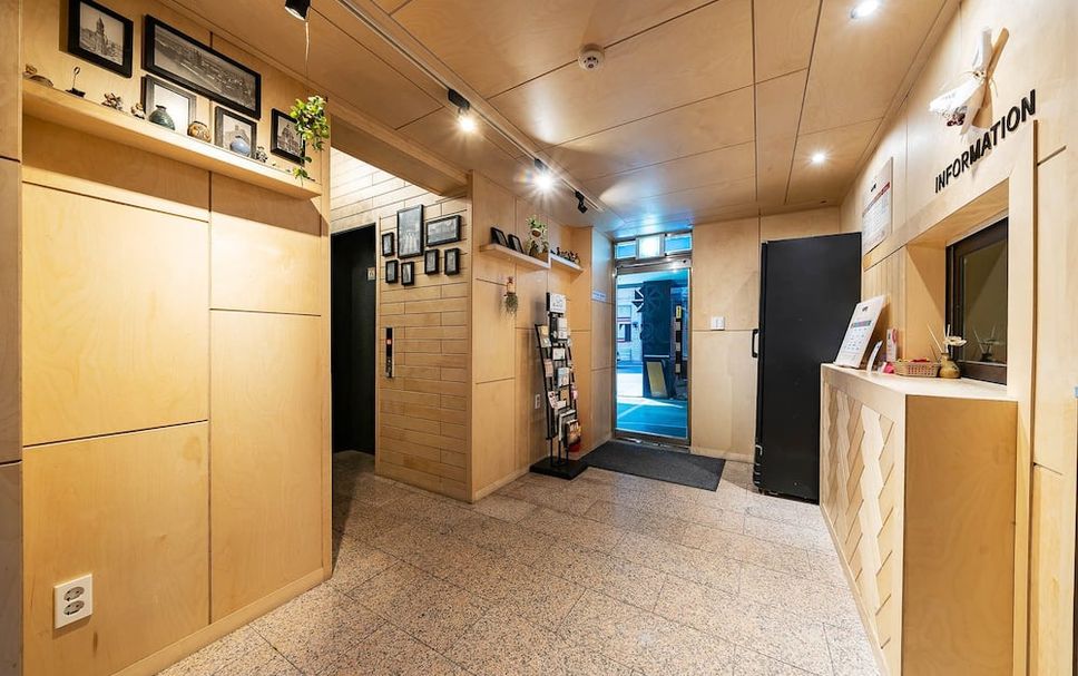 แผนกต้อนรับส่วนหน้า รูปภาพ