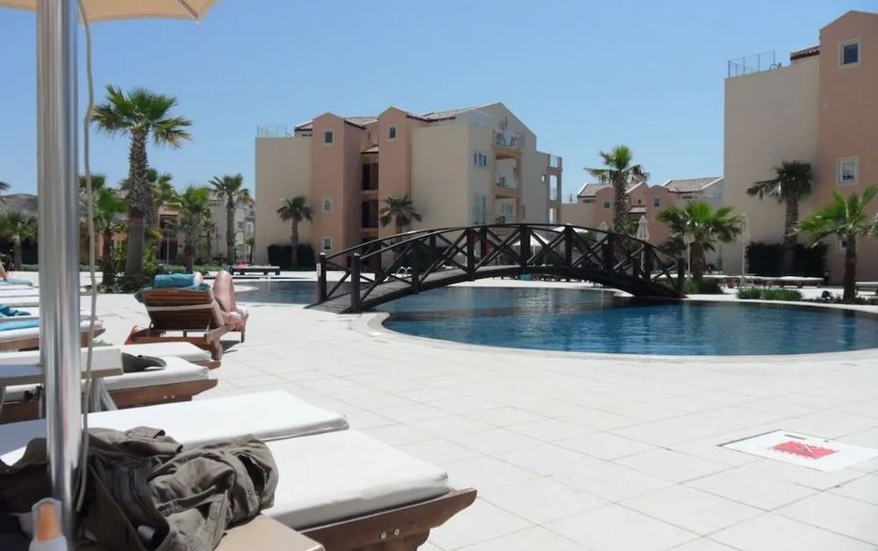 สระว่ายน้ำ รูปภาพ