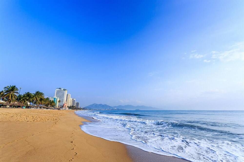 ชายหาด