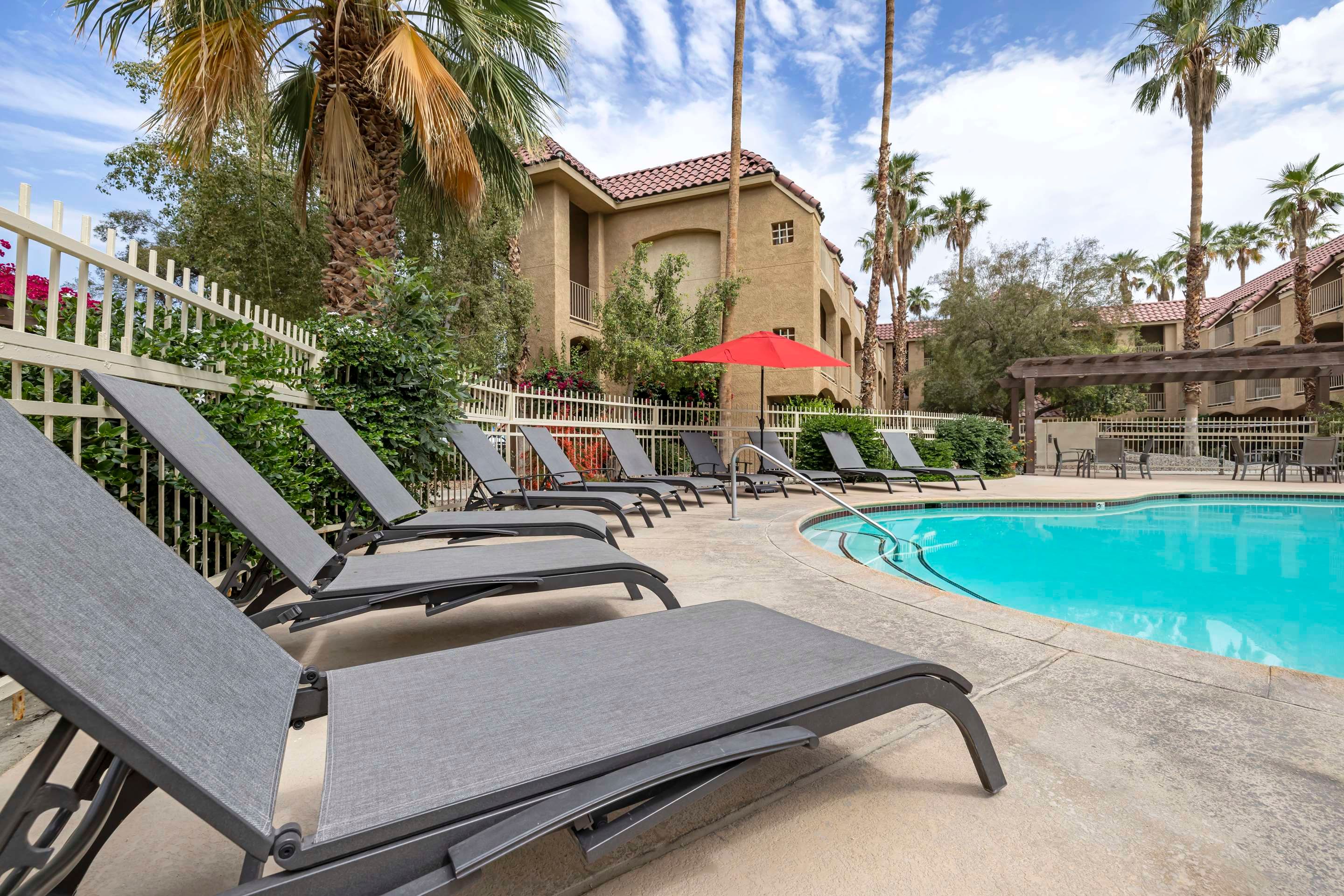 สระว่ายน้ำ รูปภาพ