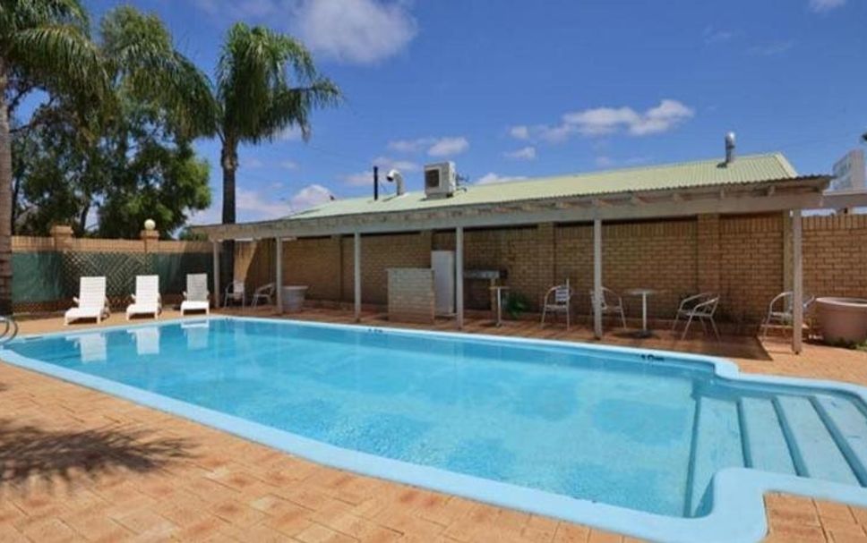 สระว่ายน้ำ รูปภาพ