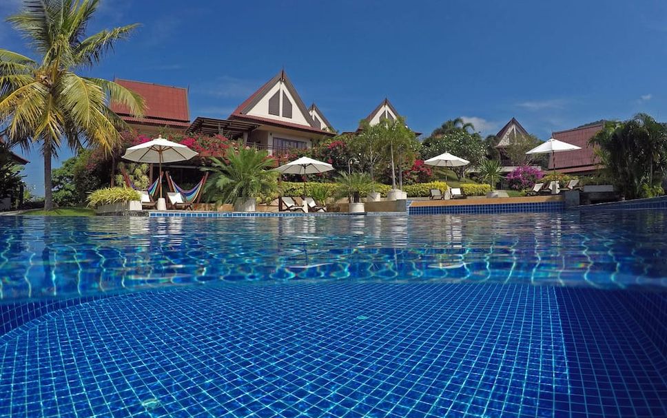 สระว่ายน้ำ รูปภาพ