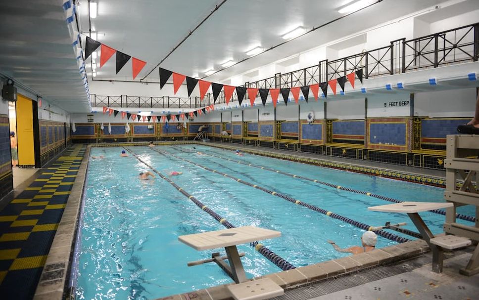 สระว่ายน้ำ รูปภาพ