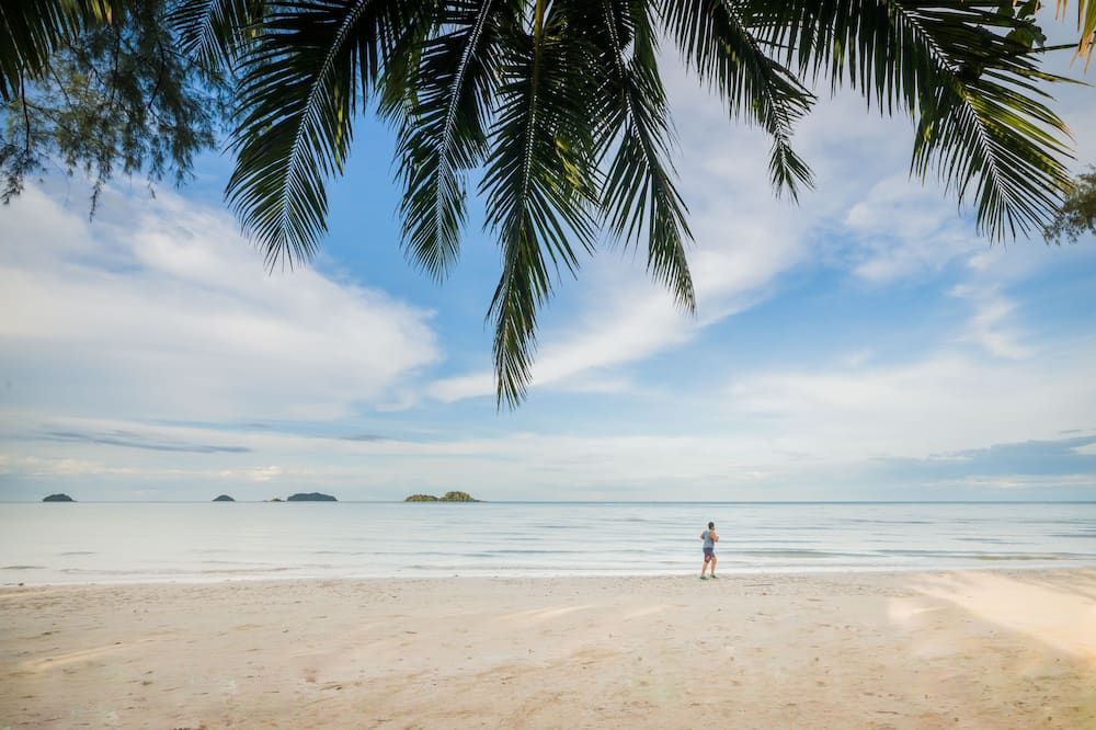 ชายหาด