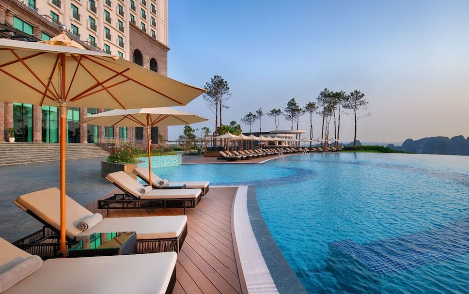 สระว่ายน้ำ รูปภาพ