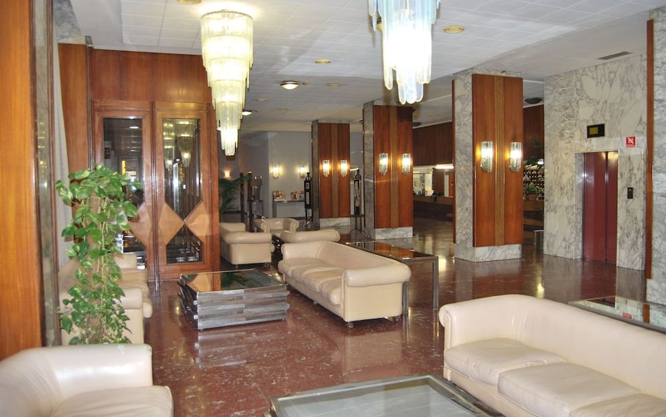 ล็อบบี้ รูปภาพ