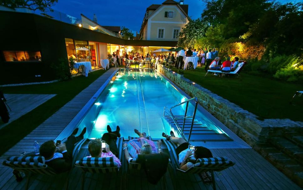 สระว่ายน้ำ รูปภาพ