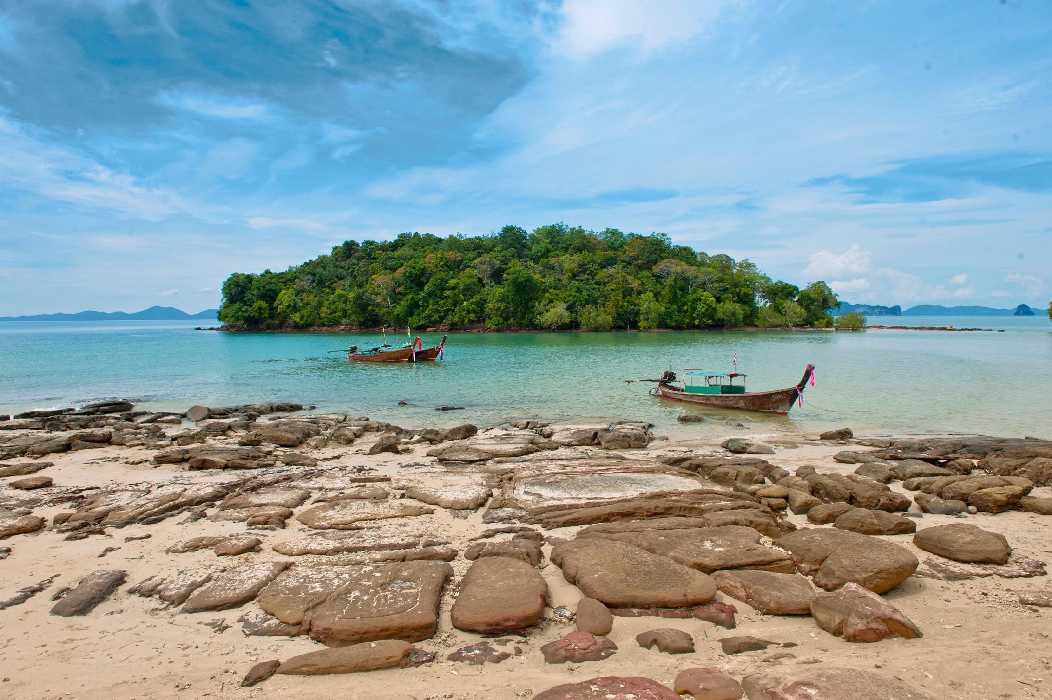 ชายหาด