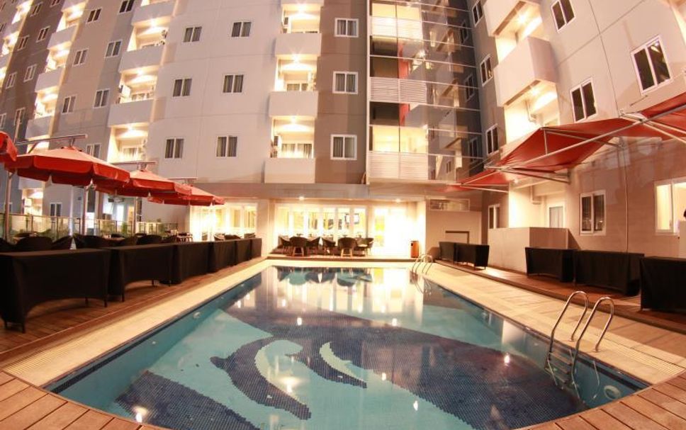 สระว่ายน้ำ รูปภาพ