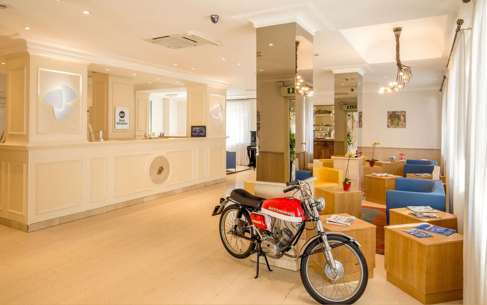 แผนกต้อนรับส่วนหน้า รูปภาพ