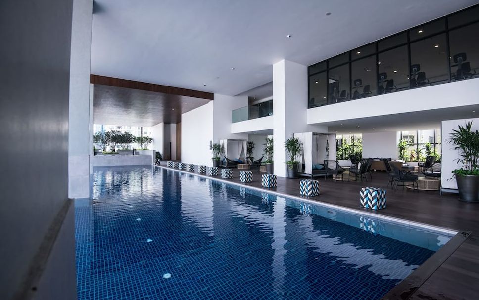 สระว่ายน้ำ รูปภาพ