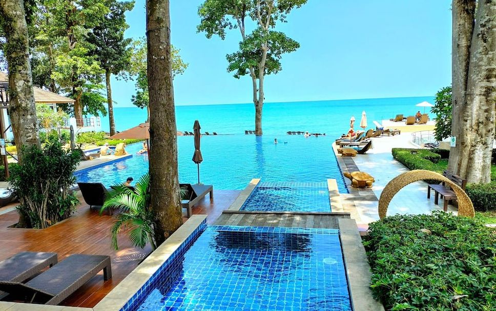 สระว่ายน้ำ รูปภาพ