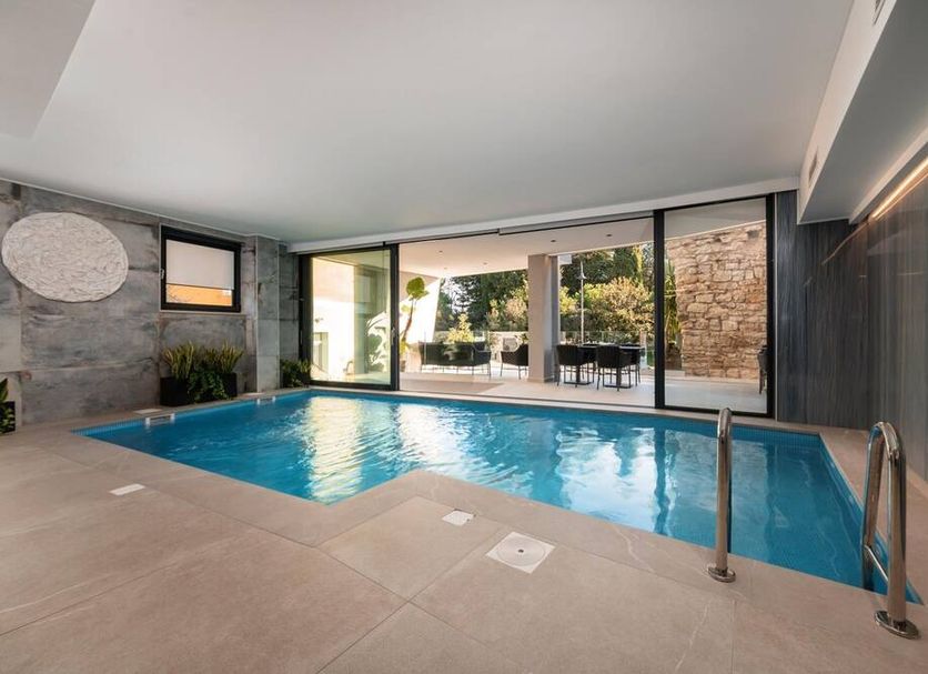 สระว่ายน้ำ รูปภาพ
