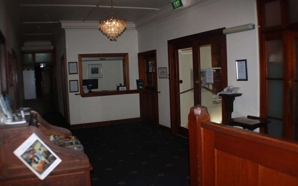 แผนกต้อนรับส่วนหน้า รูปภาพ