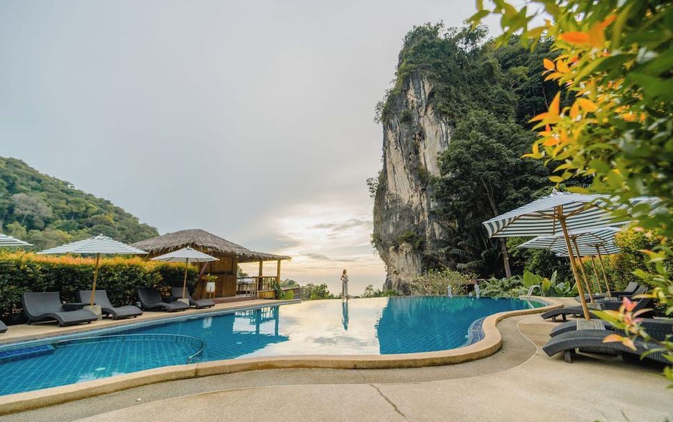 สระว่ายน้ำ รูปภาพ