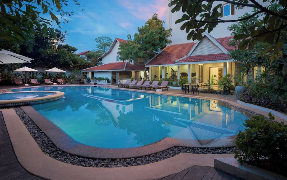 สระว่ายน้ำ รูปภาพ