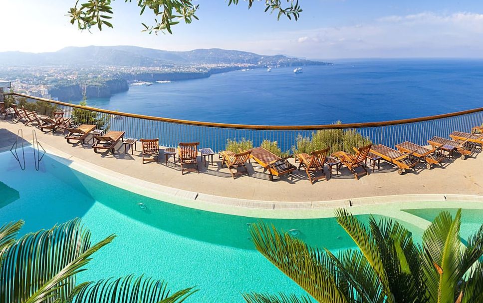 สระว่ายน้ำ รูปภาพ