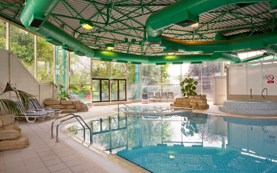 สระว่ายน้ำ รูปภาพ