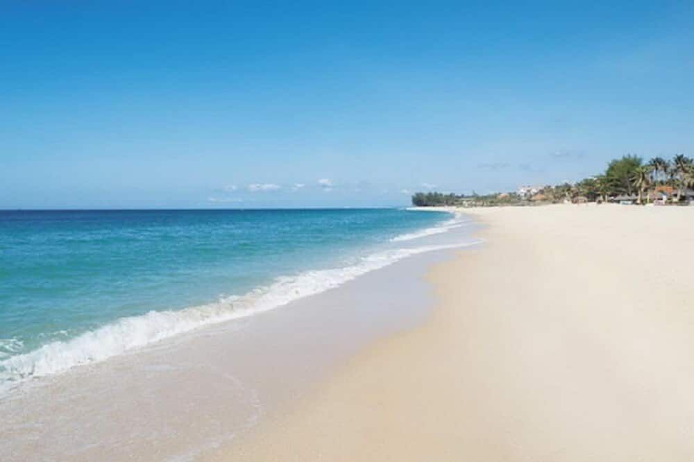 ชายหาด