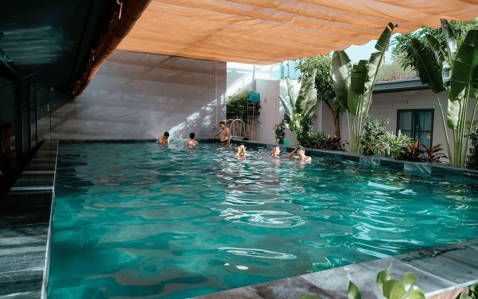 สระว่ายน้ำ รูปภาพ