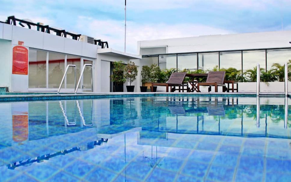 สระว่ายน้ำ รูปภาพ