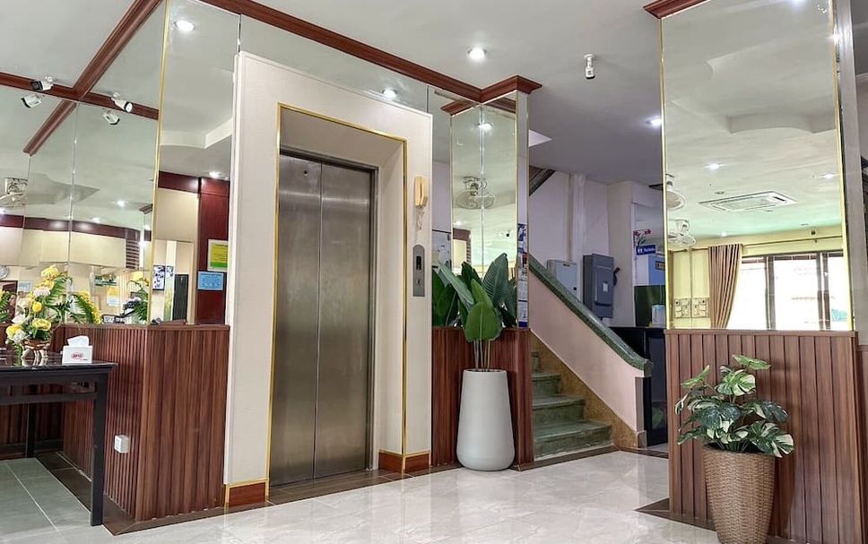 แผนกต้อนรับส่วนหน้า รูปภาพ