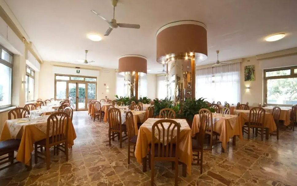 ร้านอาหาร รูปภาพ