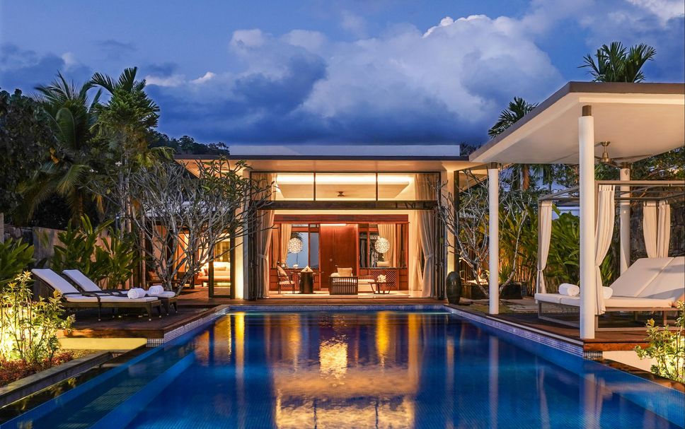 สระว่ายน้ำ รูปภาพ