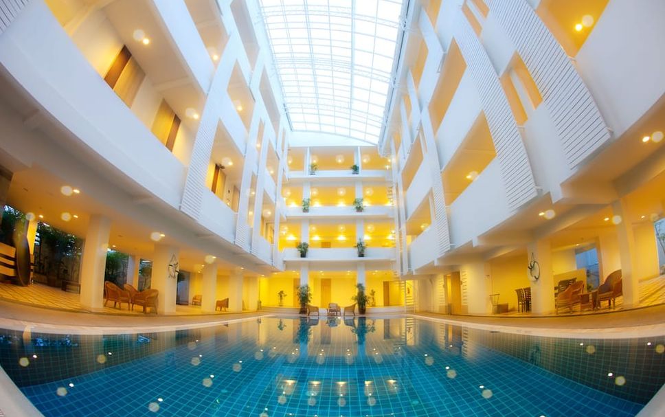 สระว่ายน้ำ รูปภาพ