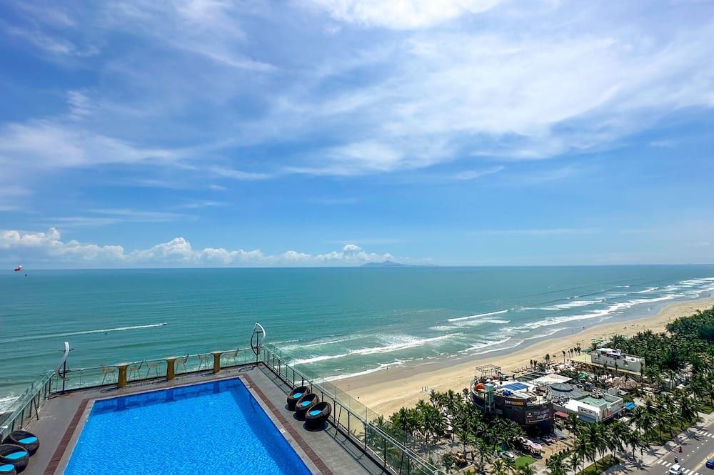 ชายหาด