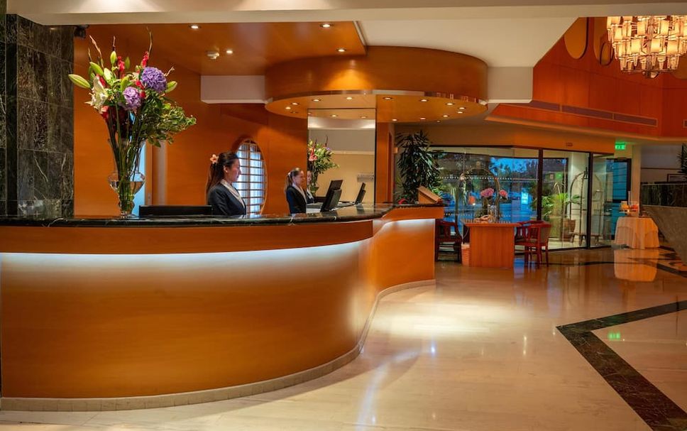 แผนกต้อนรับส่วนหน้า รูปภาพ