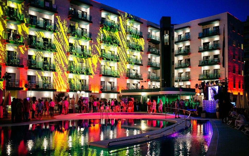 สระว่ายน้ำ รูปภาพ