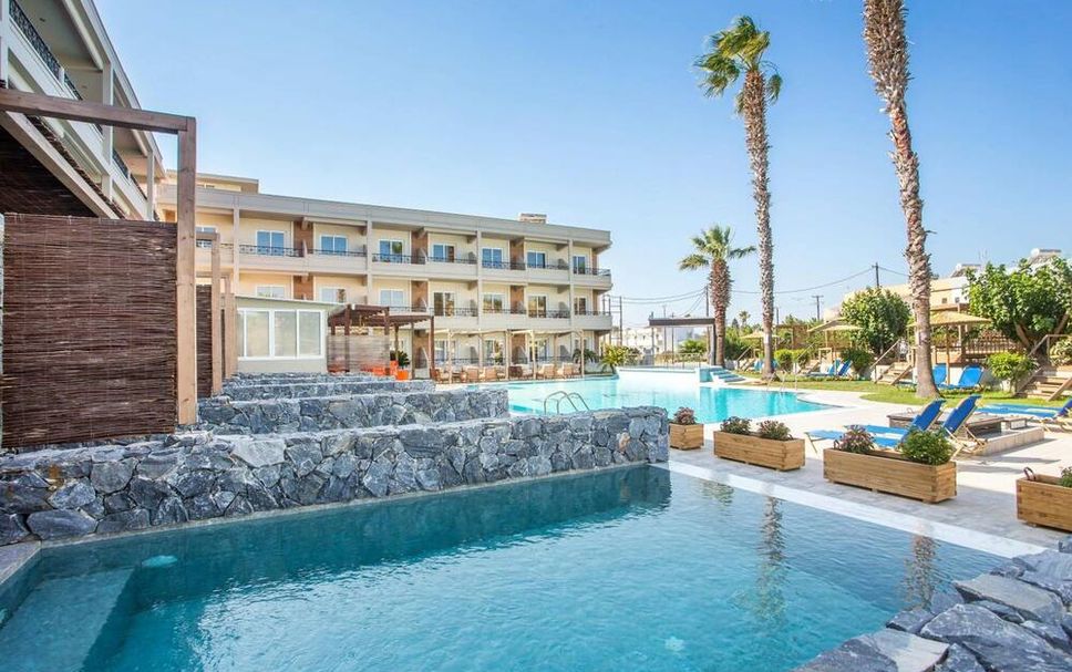 สระว่ายน้ำ รูปภาพ