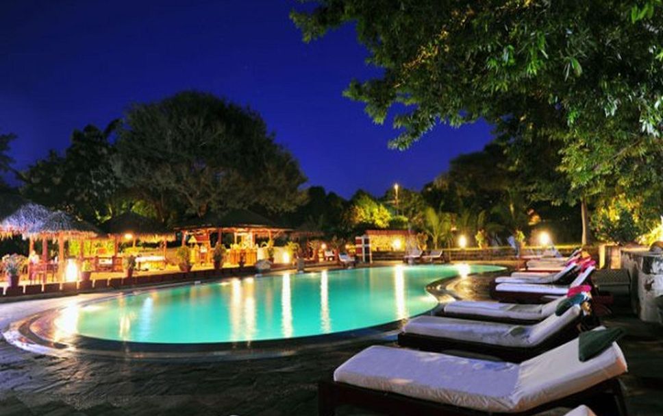 สระว่ายน้ำ รูปภาพ