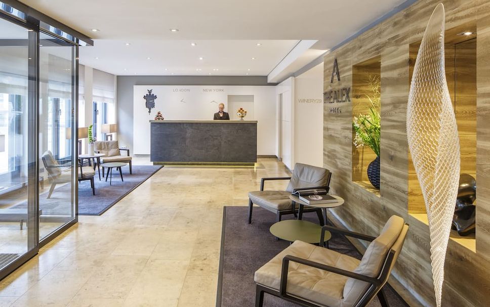 แผนกต้อนรับส่วนหน้า รูปภาพ