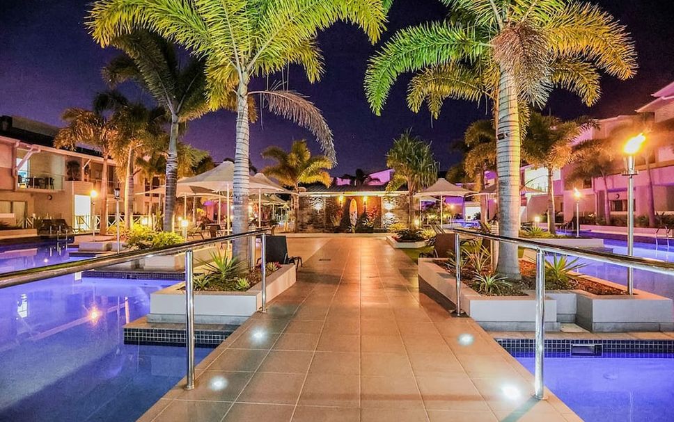 สระว่ายน้ำ รูปภาพ