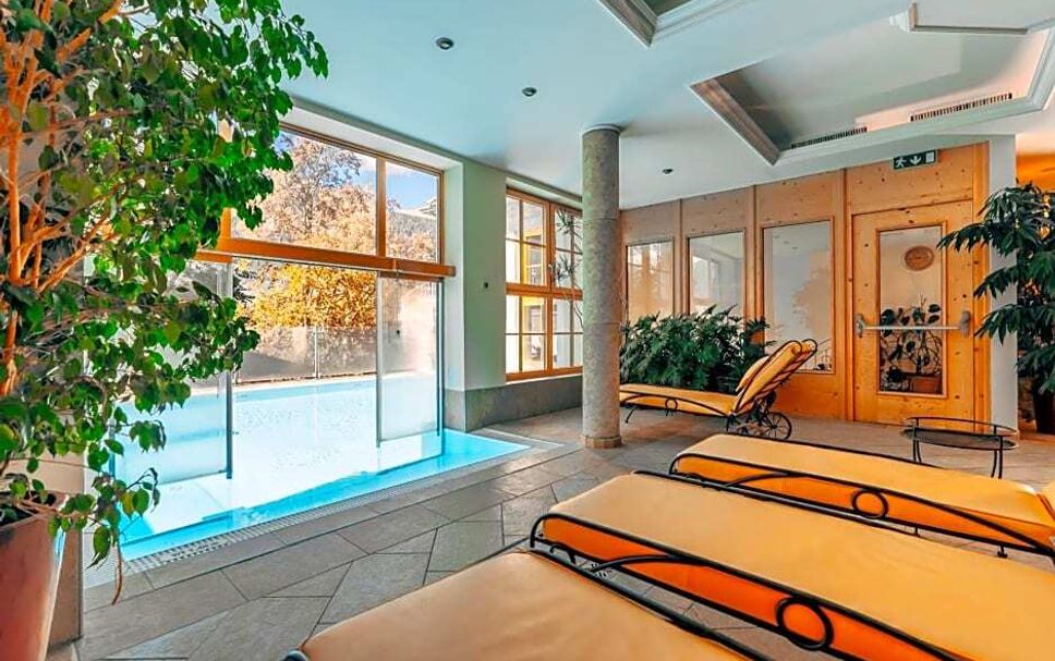 สระว่ายน้ำ รูปภาพ