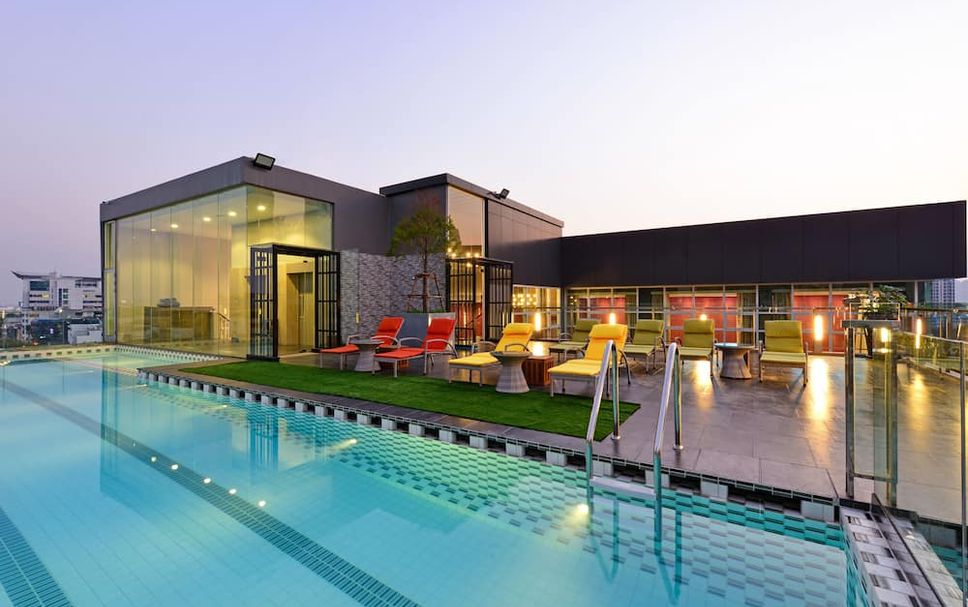 สระว่ายน้ำ รูปภาพ