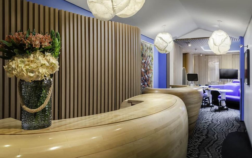 แผนกต้อนรับส่วนหน้า รูปภาพ