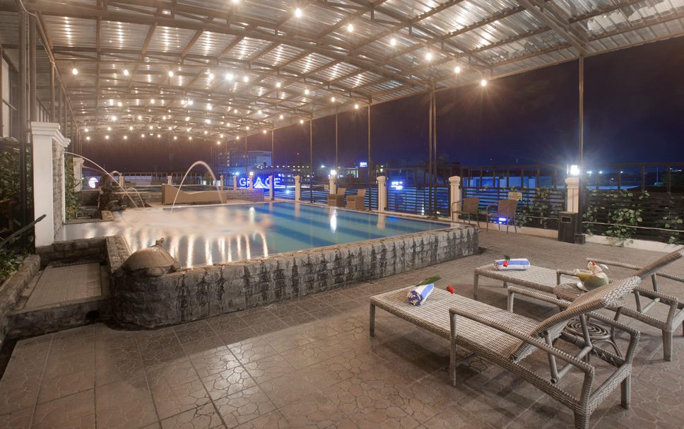 สระว่ายน้ำ รูปภาพ