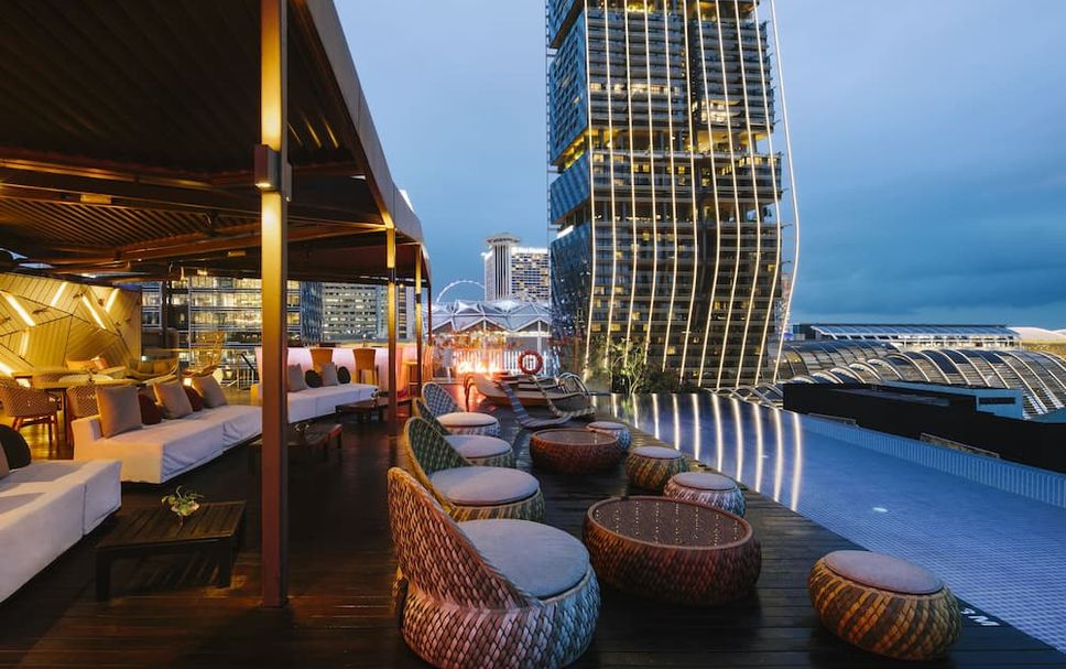 สระว่ายน้ำ รูปภาพ